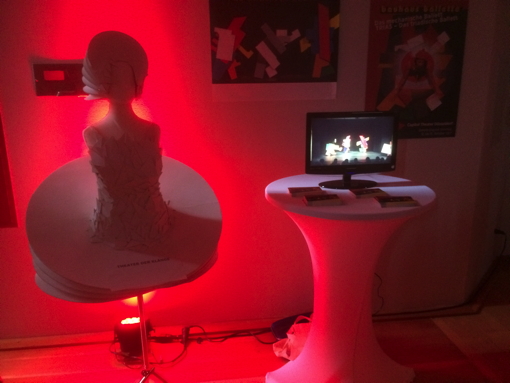 TRIAS Figurine und Video bei “Licht im Raum” Düsseldorf