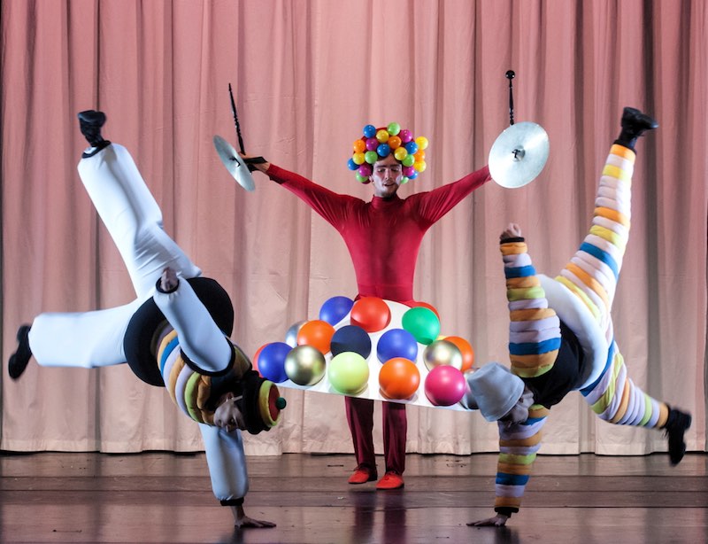 Bauhaus Ballette; Tanztheater Aufführung vom Theater der Klänge